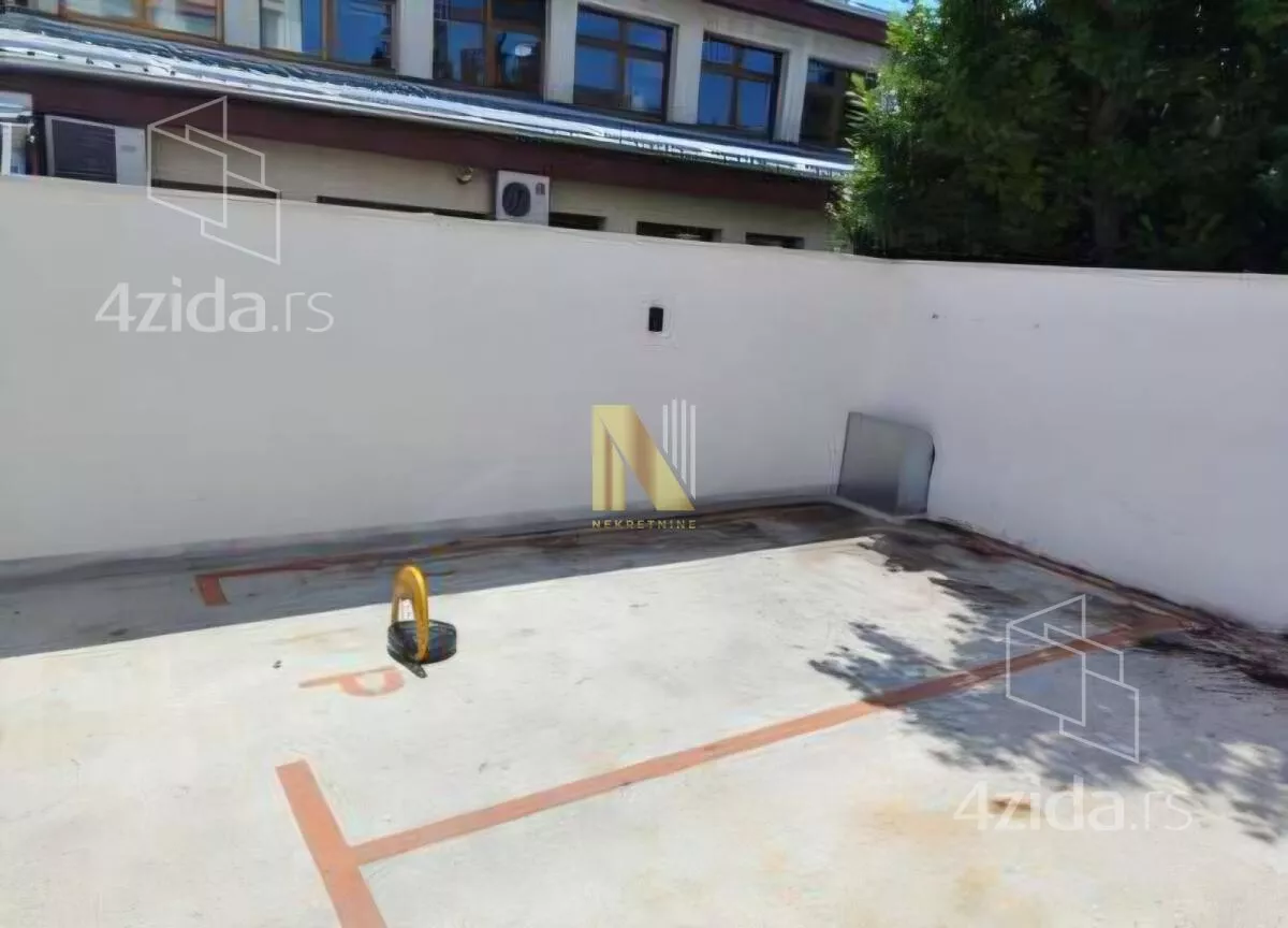 Parking | 4zida