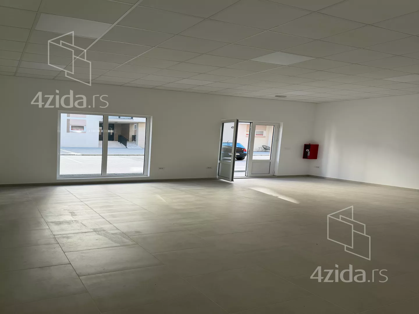 Poslovni prostor | 4zida
