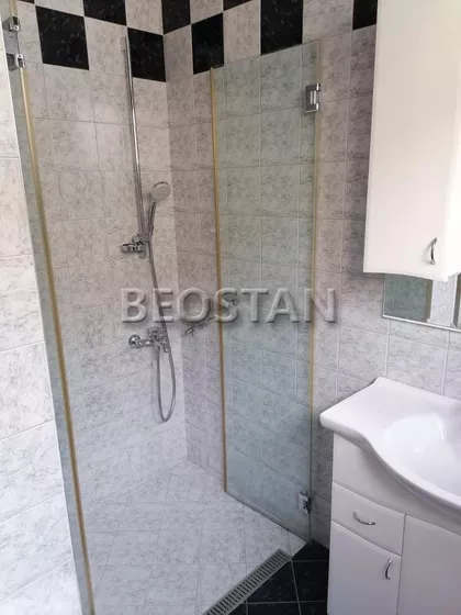 Studentski Trg | 4zida.rs