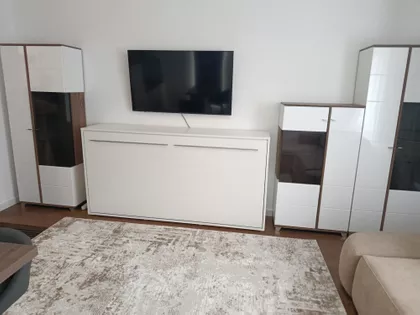 Bate Brkića | 4zida.rs
