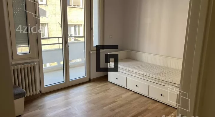 Četvoroiposoban stan | 4zida