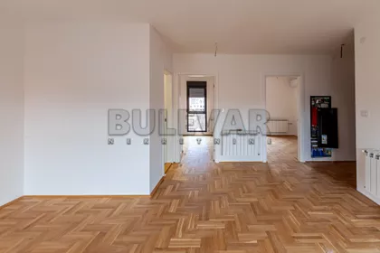 Bore Vukmirovića | 4zida.rs