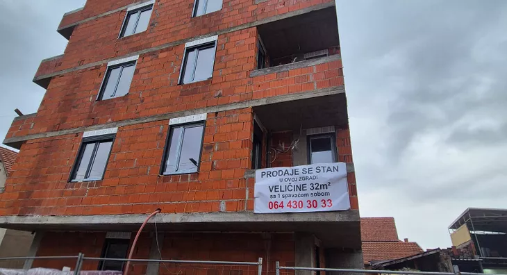 Jednoiposoban stan | 4zida