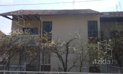 Trg Fontana | 4zida.rs