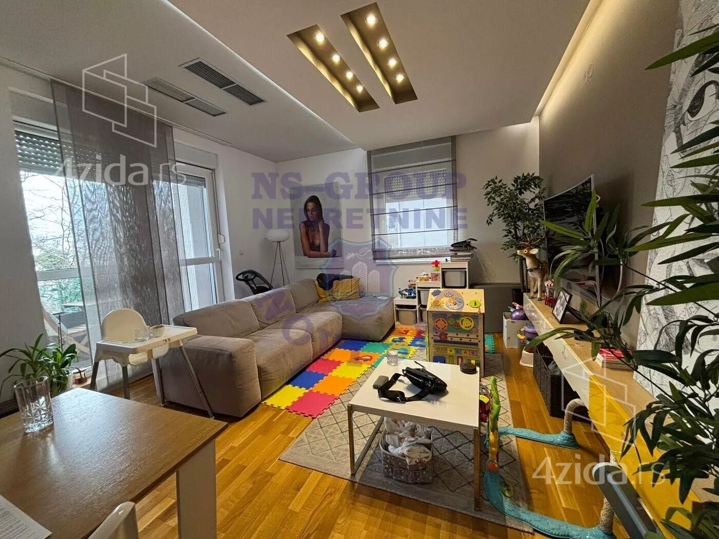 Trosoban stan | 4zida