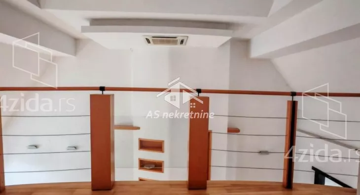 Šestosoban stan | 4zida