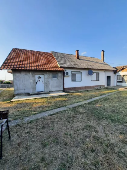 Jelenča | 4zida.rs