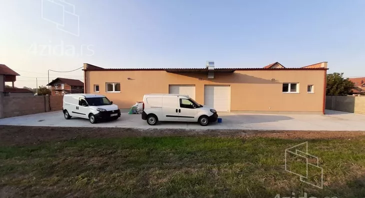 Poslovni prostor | 4zida