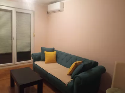 Bulevar Cara Lazara | 4zida.rs