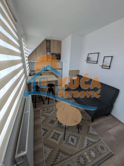 Cara Uroša | 4zida.rs