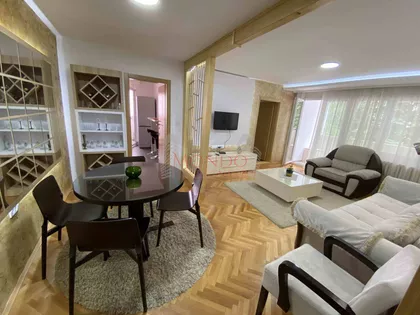 Dom Zdravlja | 4zida.rs