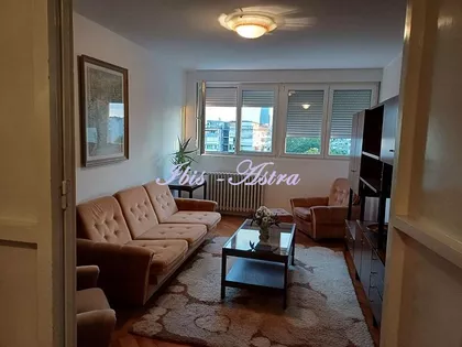 Pariske komune | 4zida.rs