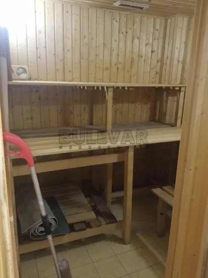Učitelj Tasina | 4zida.rs