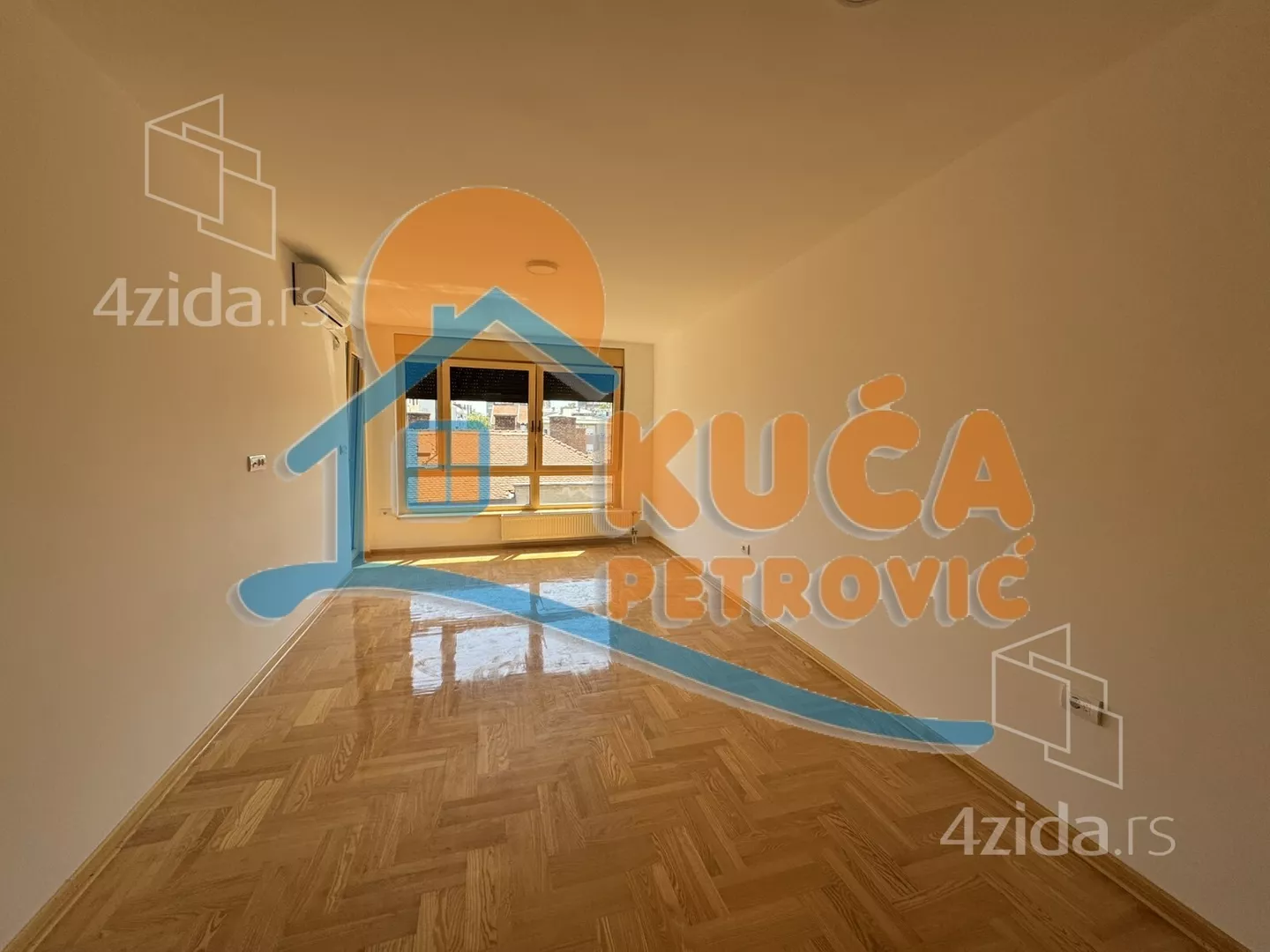 Lokal | 4zida