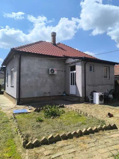 Cara Lazara 98 | 4zida.rs