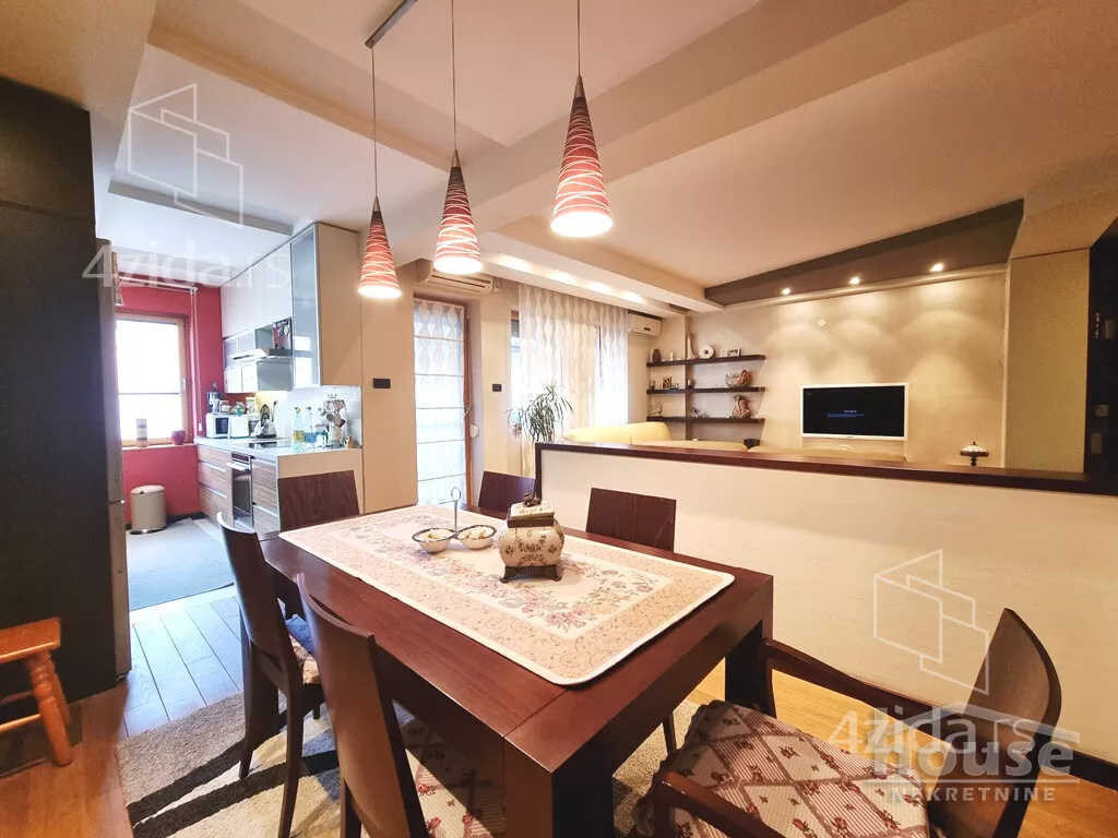 Četvorosoban stan | 4zida