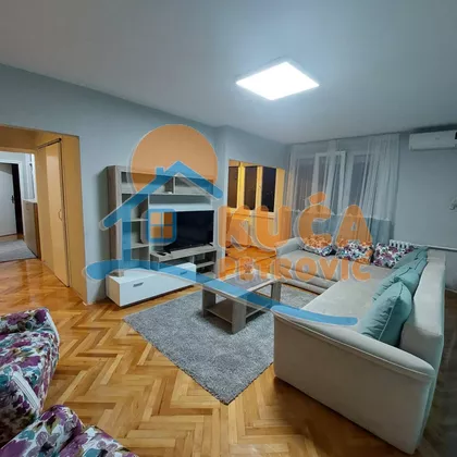 Cara Dušana | 4zida.rs