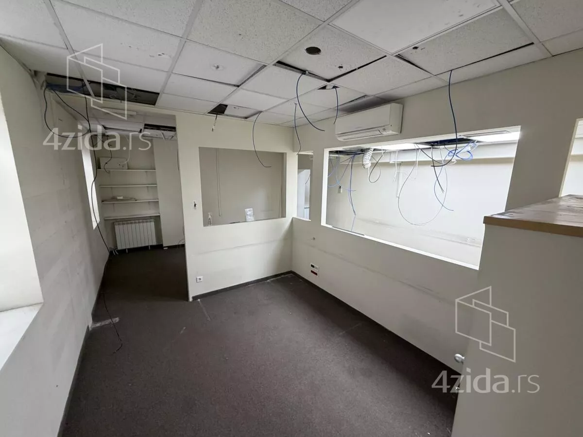 Poslovni prostor | 4zida