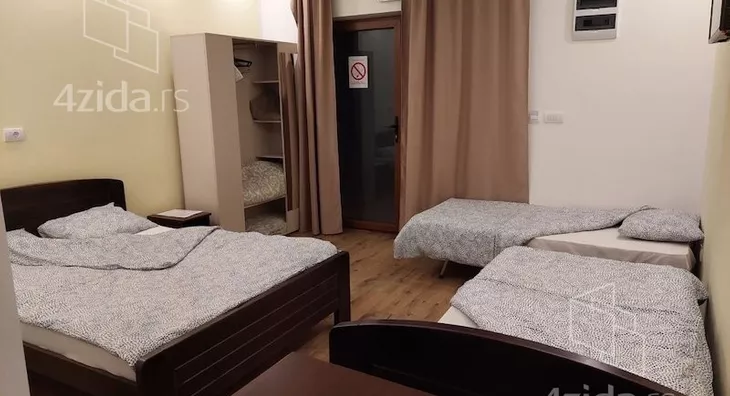 Turistički objekat | 4zida