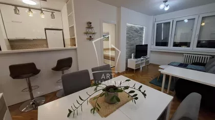 Poenkareova | 4zida.rs