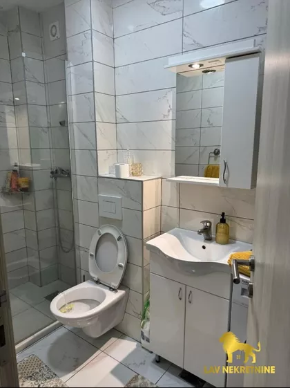 NOVOSADSKI PUT | 4zida.rs