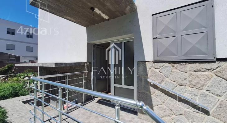 3-etažna kuća | 4zida