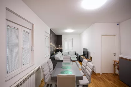 Odabašićeva | 4zida.rs