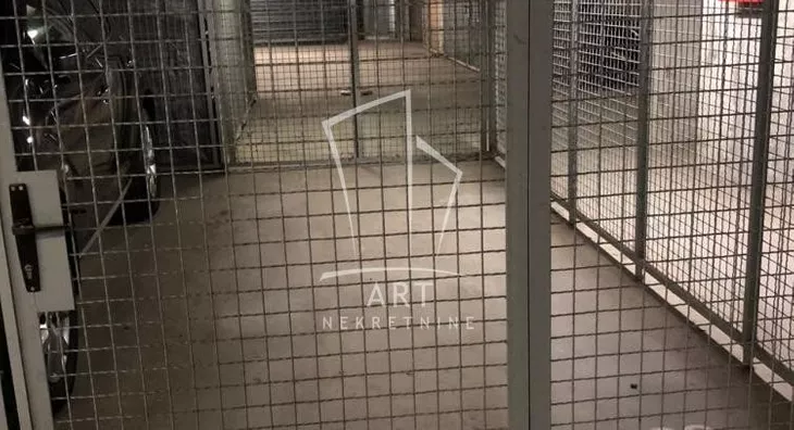 Garaža | 4zida