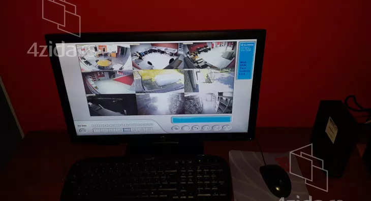 Poslovna zgrada | 4zida