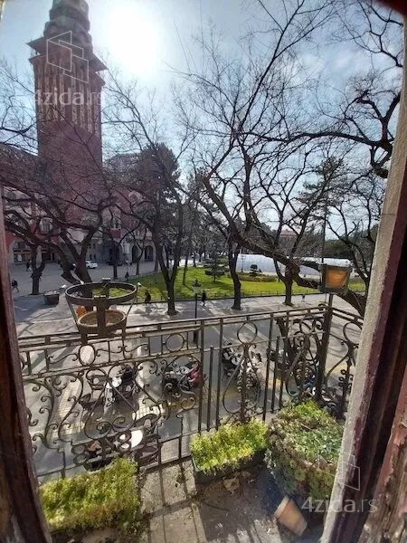 Četvoroiposoban stan | 4zida