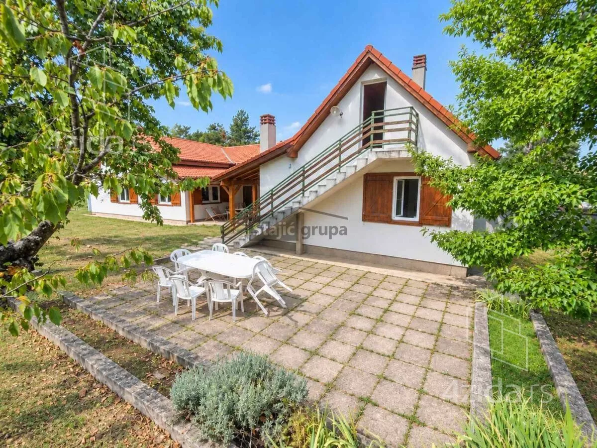 Kuća | 4zida