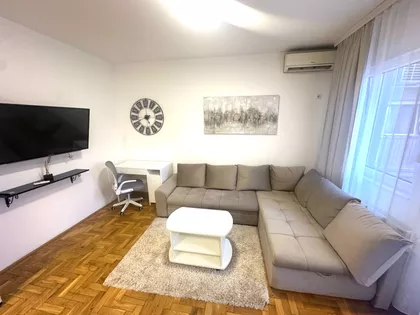 Slobodana Bajića 44 | 4zida.rs