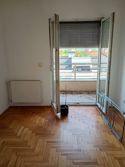 Trg Fontana | 4zida.rs