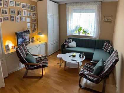 Praška 48 | 4zida.rs