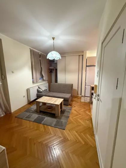 Vojvode Knićanina | 4zida.rs