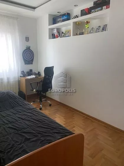 Jakova Galusa | 4zida.rs
