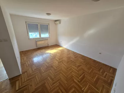 Vardarska | 4zida.rs