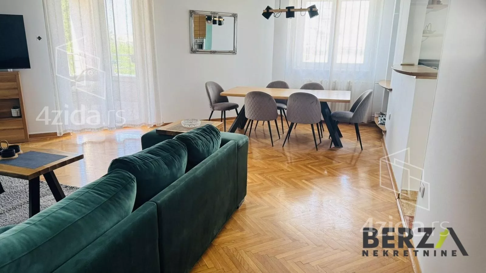 Četvoroiposoban stan | 4zida