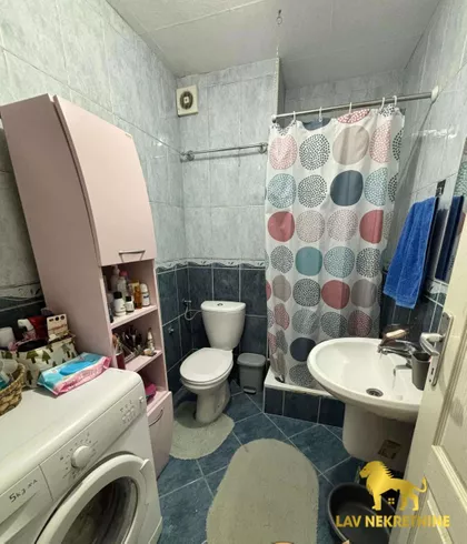 ROMANIJSKA | 4zida.rs