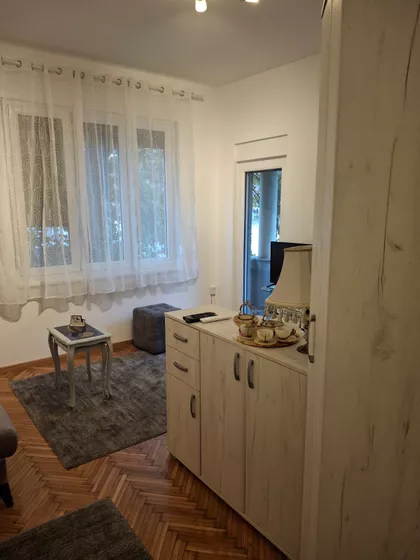 Autokomanda | 4zida.rs