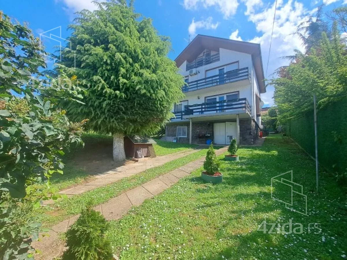 Kuća | 4zida