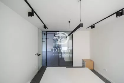 Sime Lozanića bb | 4zida.rs