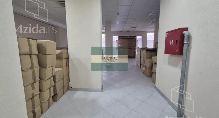 Poslovni prostor | 4zida