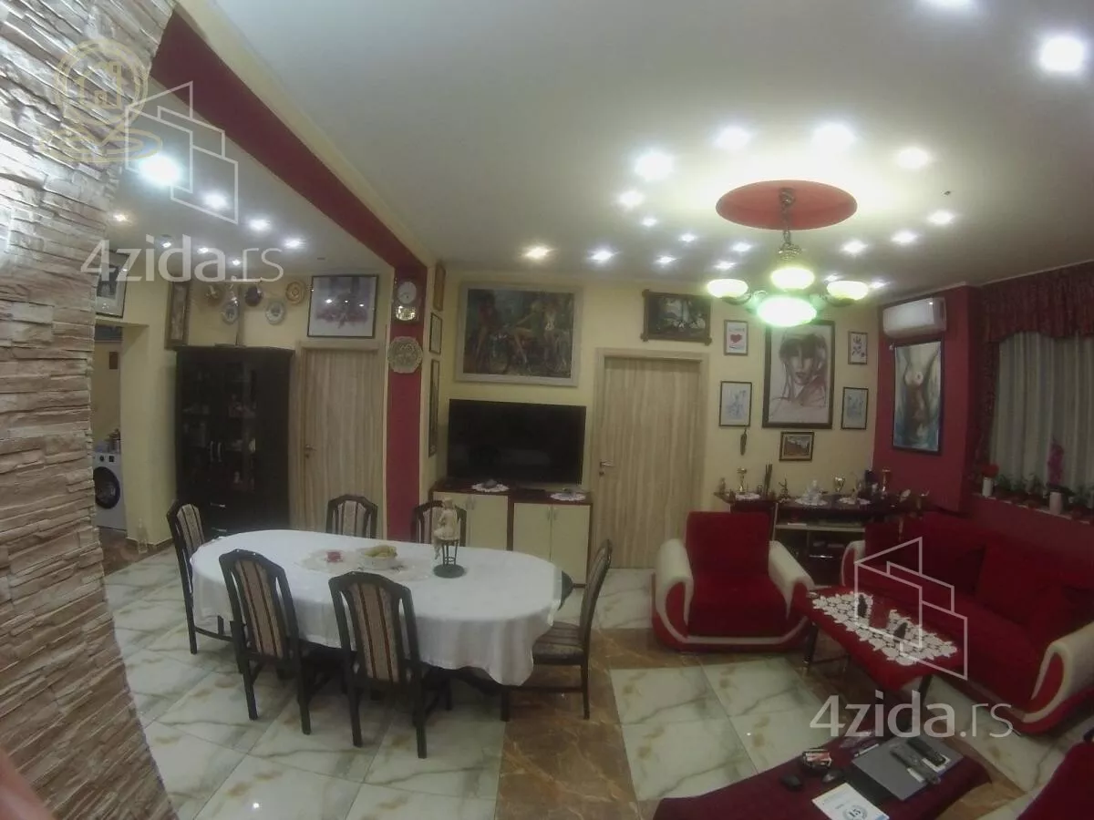 Kuća | 4zida