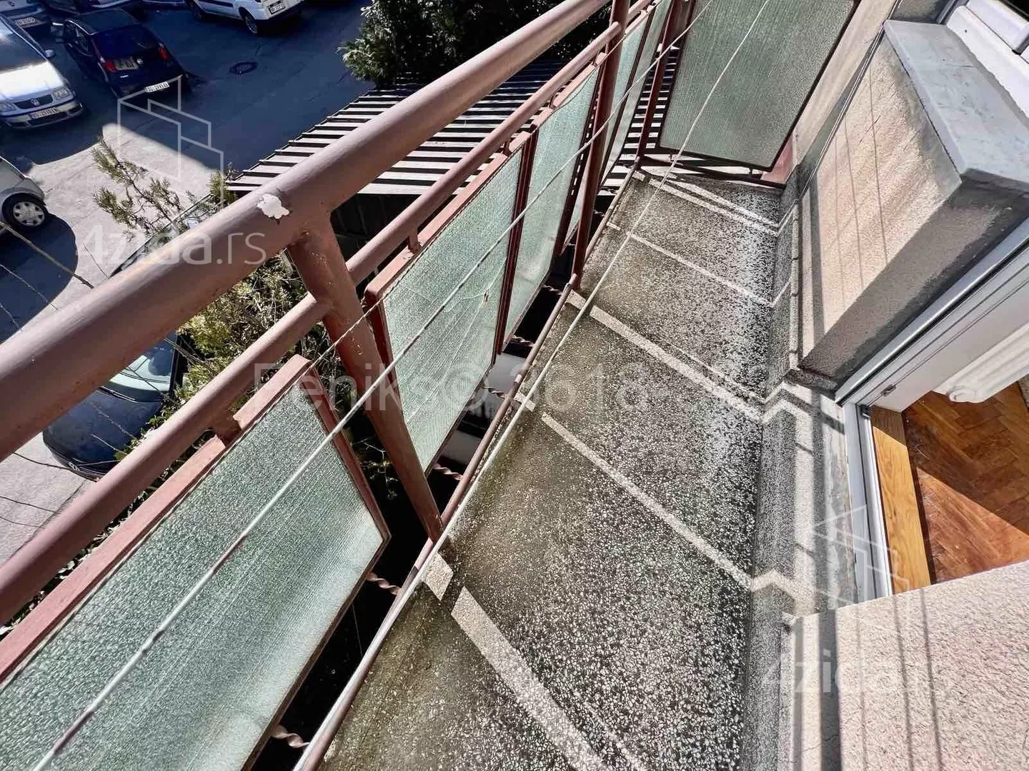 Četvoroiposoban stan | 4zida