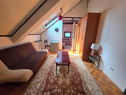 Kneza Lazara 93A | 4zida.rs