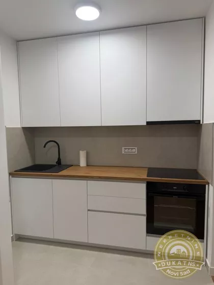 Heroja Pinkija | 4zida.rs