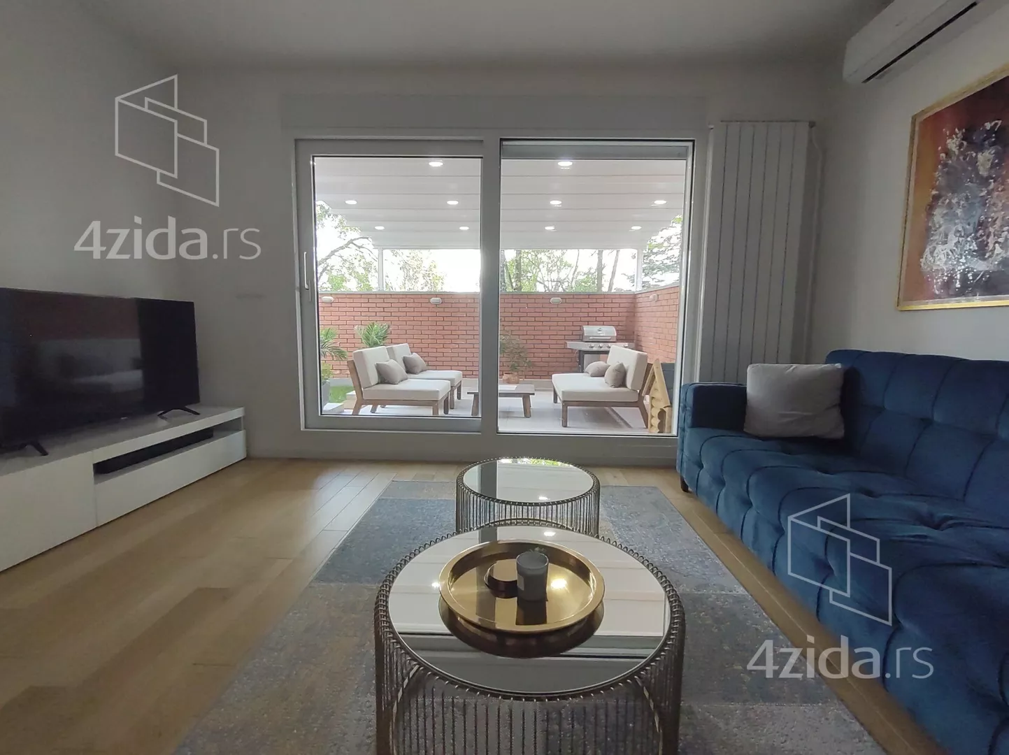 Petosoban stan | 4zida