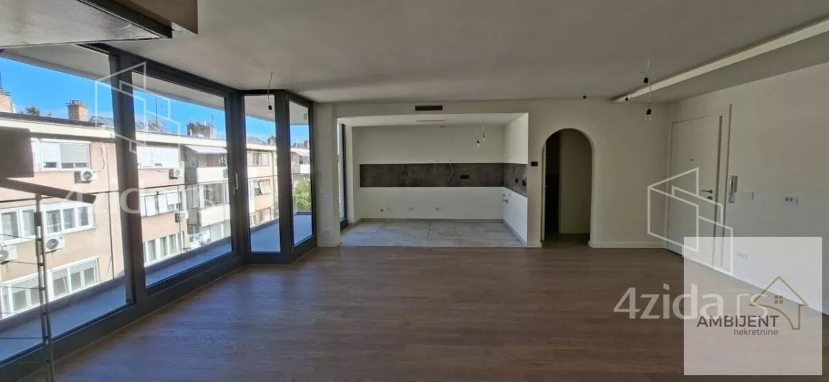 Troiposoban stan | 4zida