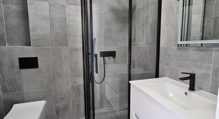 Šestosoban stan | 4zida